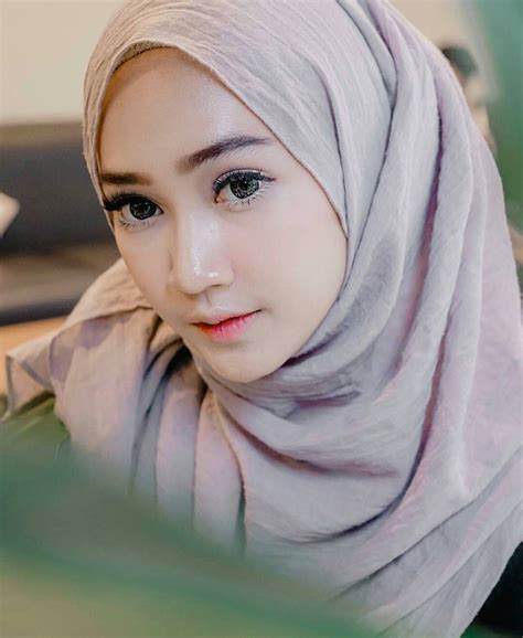 hijab cantik Search